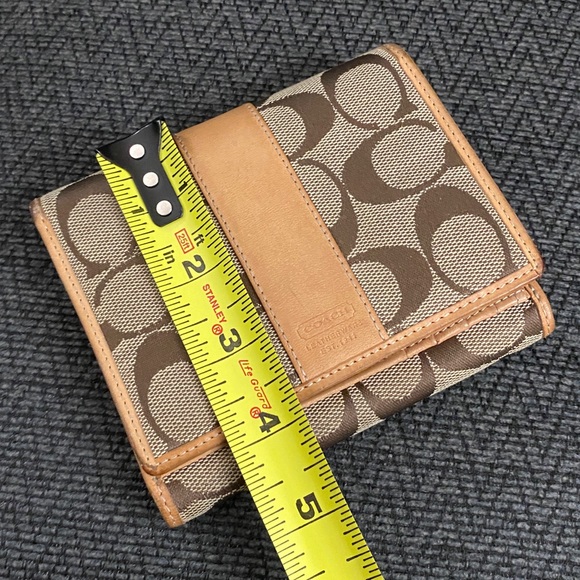 Authentic Coach Wallet! - Picture 13 of 13